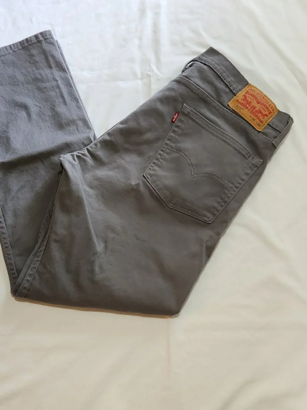 Levi's 513 jeans sz 36 X 30 Slim Straight Gray EUC